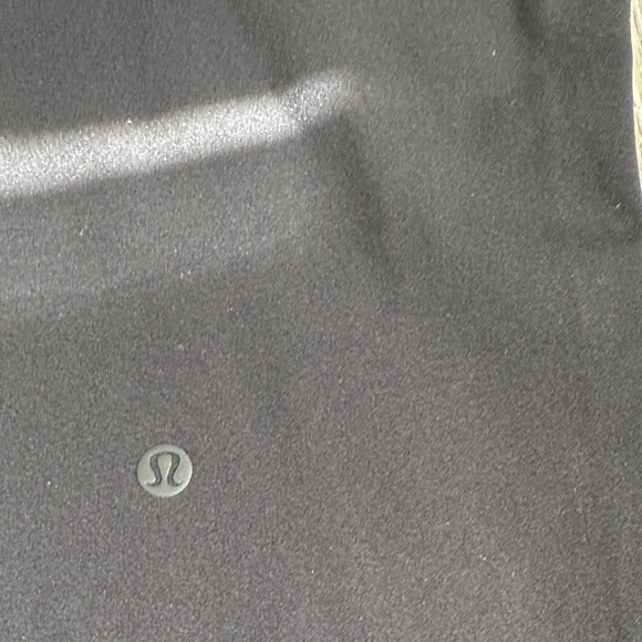 Lululemon Women's On the Fly 7/8 Pant Black W5BPNS size 4 - Picture 3 of 5